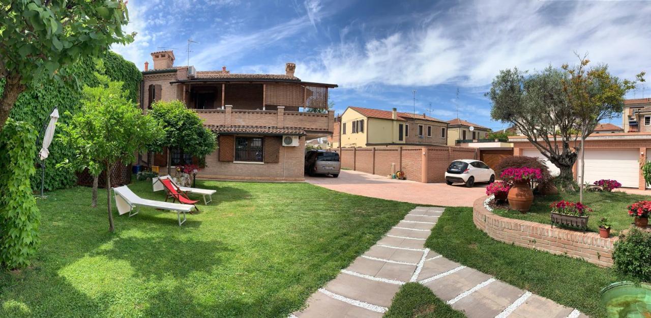 פררה Villa Oasi מראה חיצוני תמונה