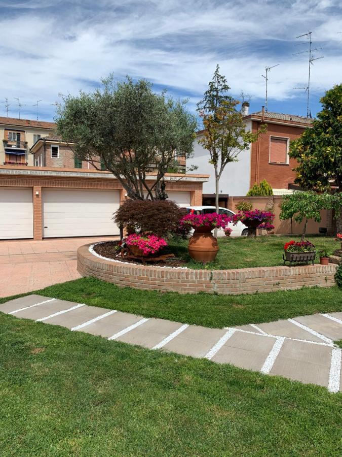 פררה Villa Oasi מראה חיצוני תמונה